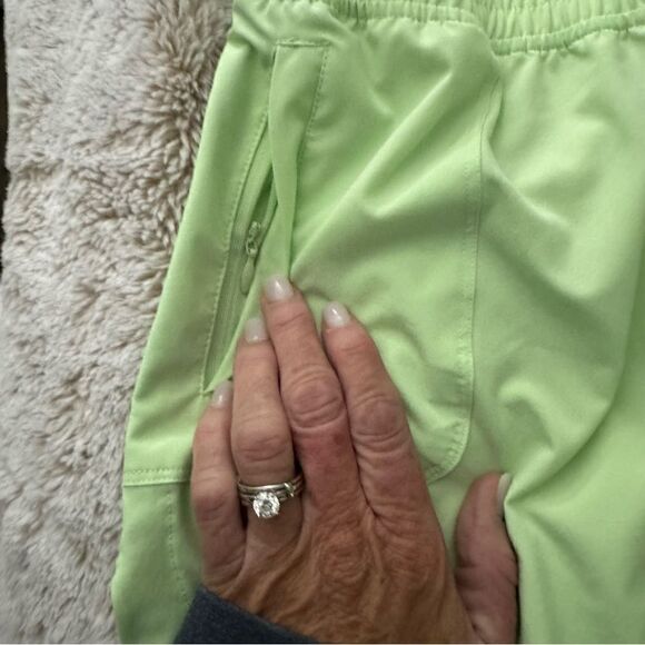 Mint Green FREELY Workout Shorts size XL like new - Picture 7 of 7